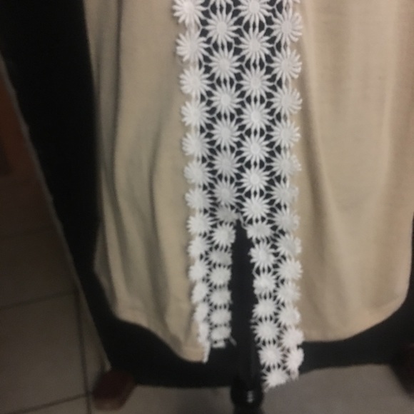 Tan plain tunic with lace on back. - Picture 3 of 3